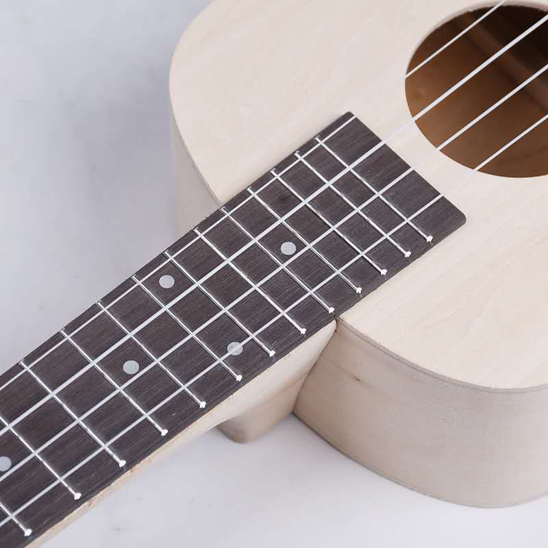 ชุดอุปกรณ์งานฝีมือสำหรับทำอูคู - Ukulele Beginner Kit บทวิจารณ์และราคา